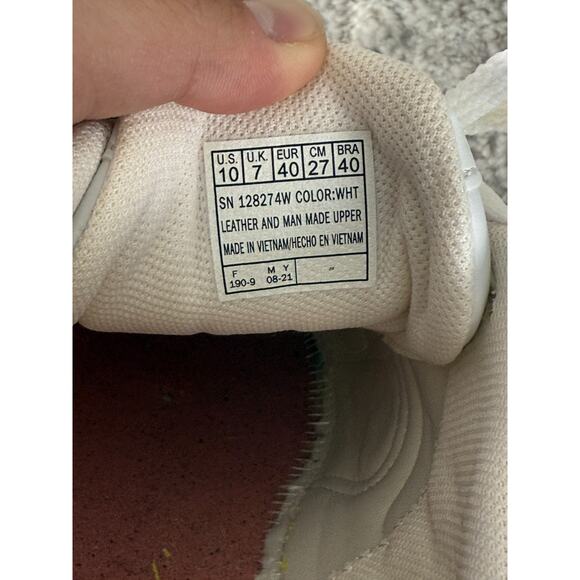 Skechers Size 10 Go Run Consistent Leather Sneakers White Lace Up Shoes 128274W - Picture 8 of 10